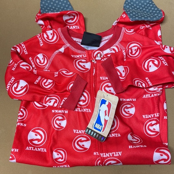 NBA Hawks Baby’s Footie Pajama’s - Picture 7 of 7